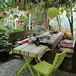 公寓 Charming In A 19th Century 的里雅斯特