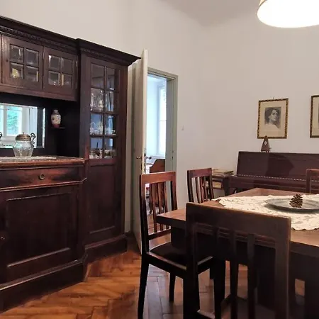 Charming In A 19th Century Daire Trieste