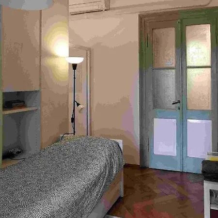 Charming In A 19th Century Daire *